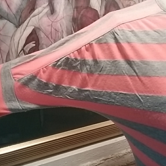 Knitworks Striped Cropped Batwing fitted Tee M - Picture 6 of 8